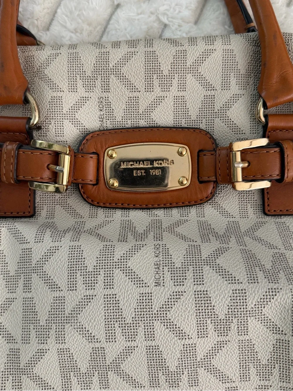 Michael Kors spacious michael